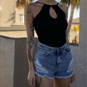 Unique Carmar distressed shorts
